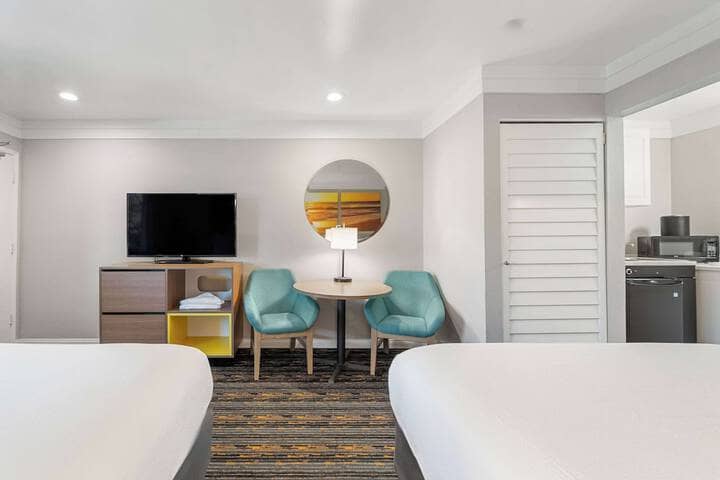 Room 42 of 112