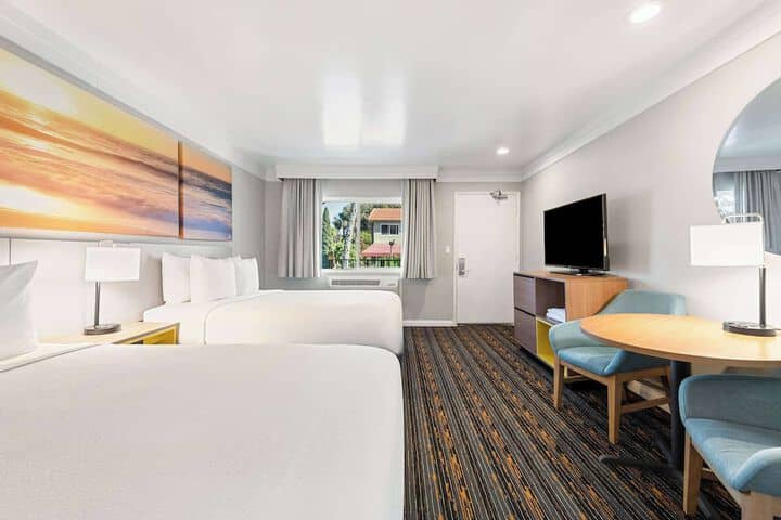 Room 47 of 112