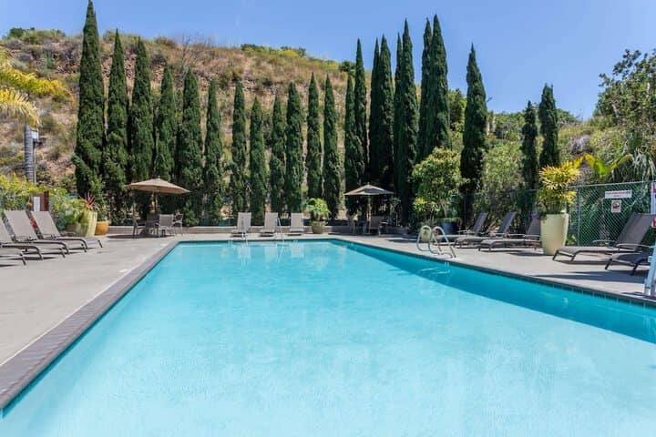 Pool 76 of 112